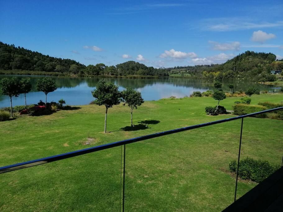 Purangi Waterfront Retreat - 2 Bedroom Cooks Beach Ngoại thất bức ảnh